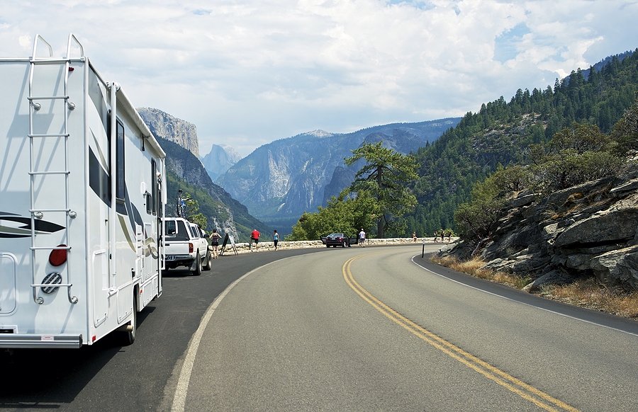 Explore These 4 Awe-Inspiring National Parks in Your RV